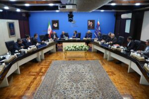 صنایع آسیب‌دیده جنگ تحمیلی بازسازی و به چرخه تولید بازمی‌گردند