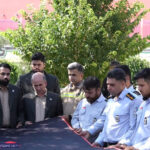 آیین برافراشتن پرچم عزای حسینی در شهرک صنعتی چناران