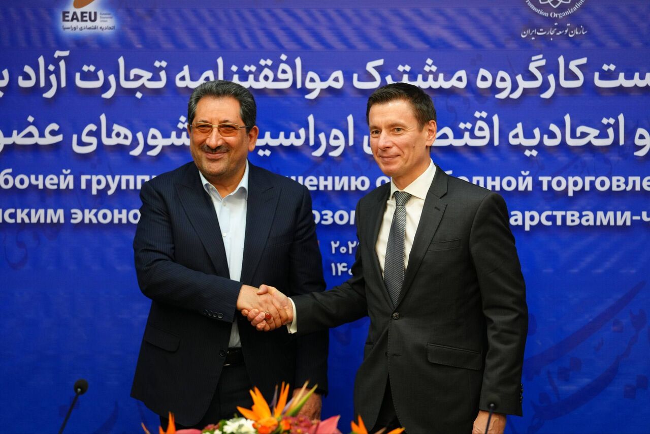 تجارت آزاد ایران و اوراسیا؛ موانع سیمان، خودرو و صادرات غذایی روی میز تجارت آزاد ایران و اوراسیا؛ موانع سیمان، خودرو و صادرات غذایی روی میز